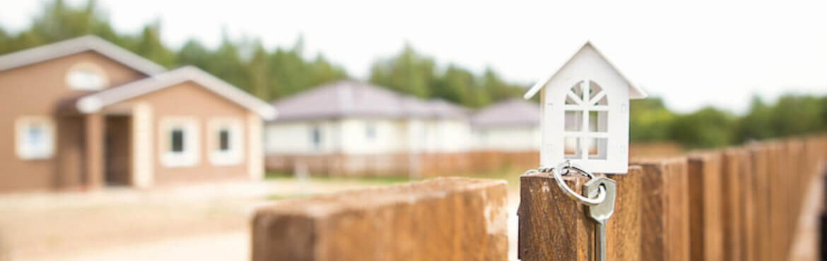 How Home Insurance Handles Fence Damage %