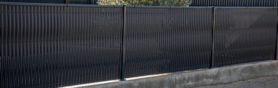 How Material Choice Impacts the Cost of Your 6-Foot Privacy Fence?